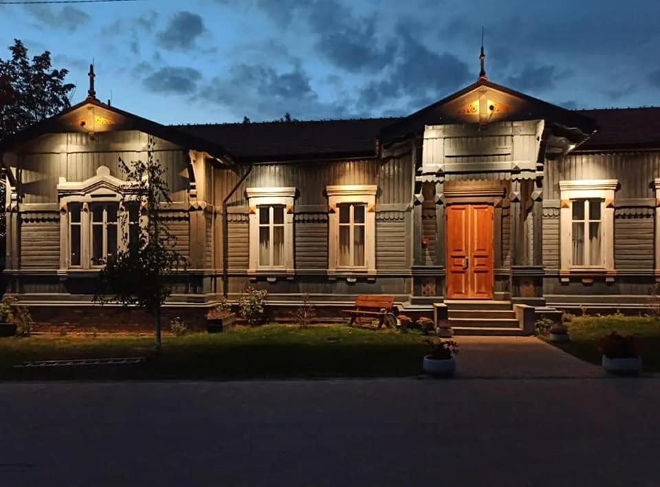 Bojarski Gosciniec Narewka 外观 照片
